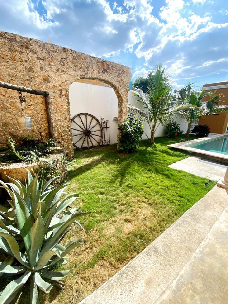 Casa Flamingos Altabi Villa Mérida Exterior photo